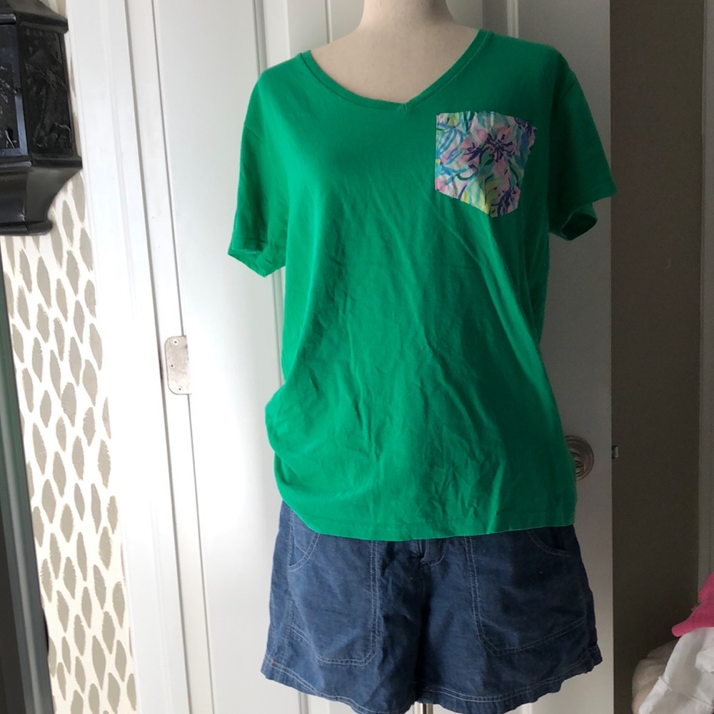 Green tee with Lilly inspired pocket.